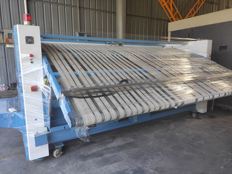 
		布草折叠机使用与操作注意事项
		