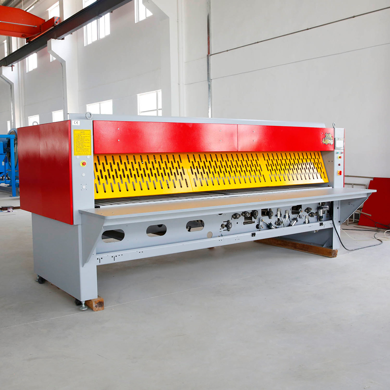 
		布草折叠机是有哪些结构组成？
		